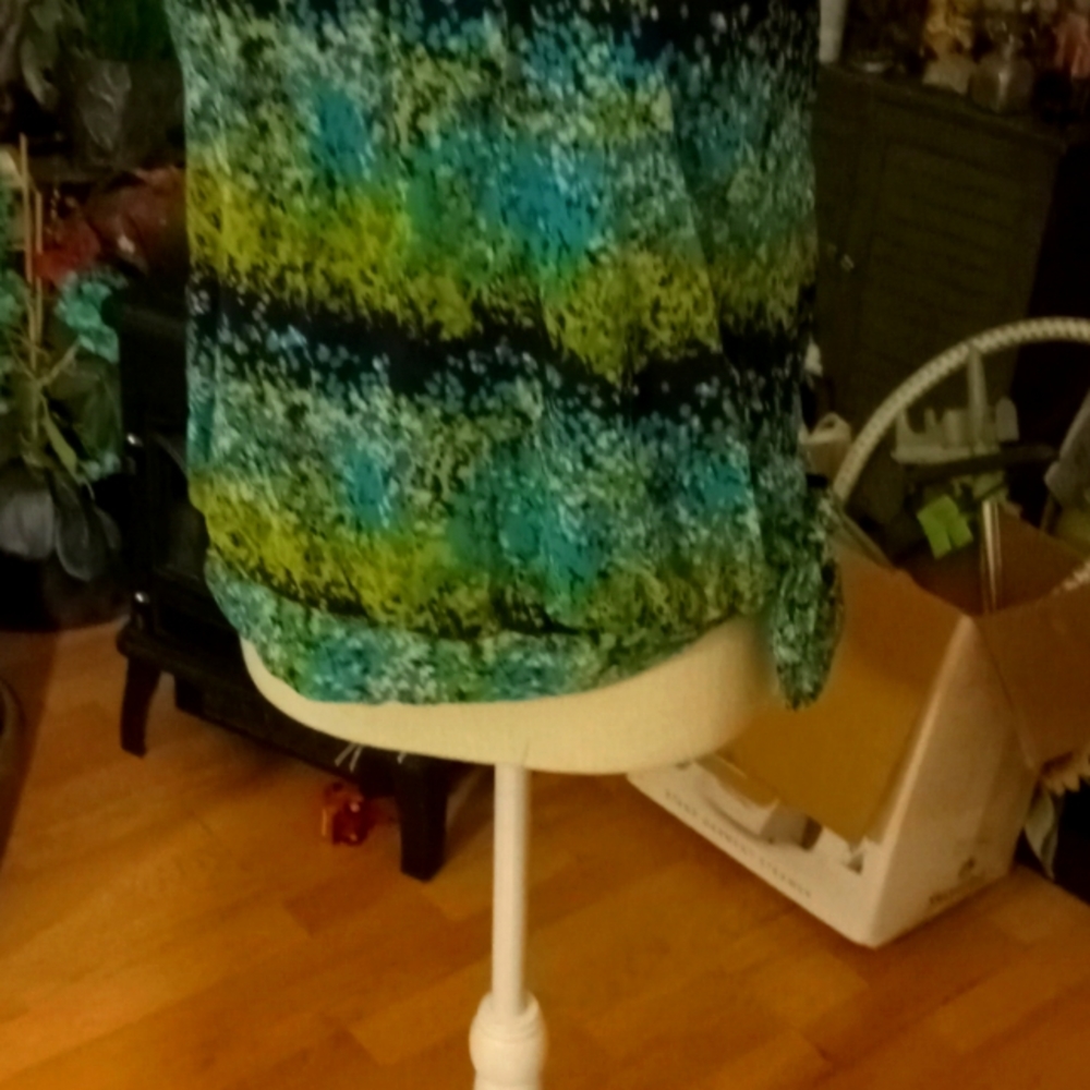 An APT9 women's blouse it is green black and gold very pretty